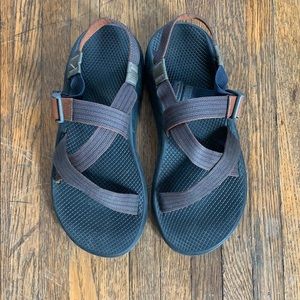 Men’s Chacos Size 10